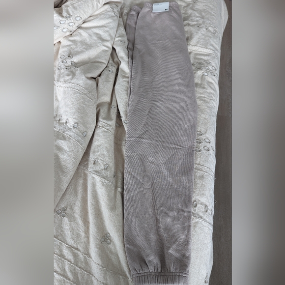 Aeropostale Jogger Pant in taupe/blush pink - Picture 3 of 3